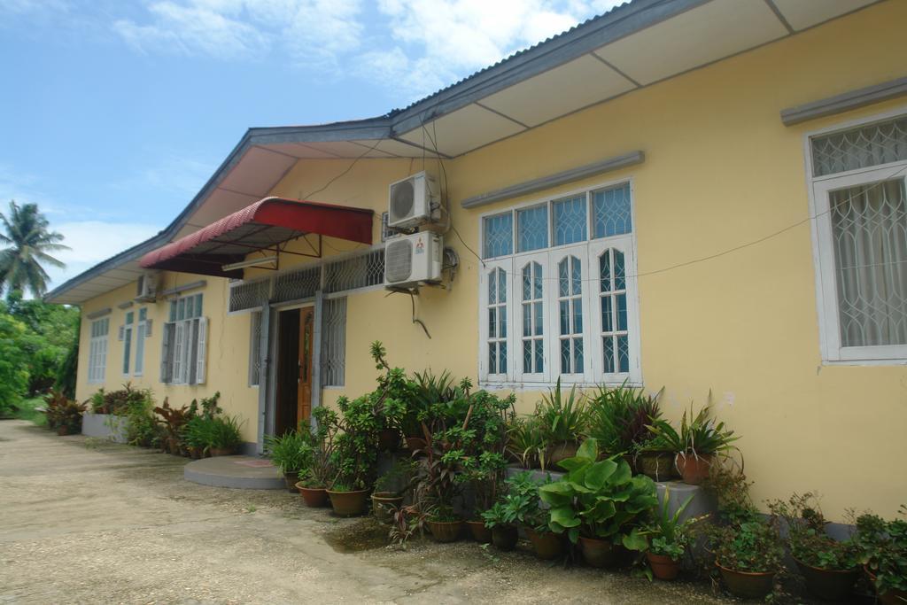 Golden Guest Inn Янгон Екстер'єр фото